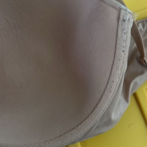 Victorias Secret | BODY BY VICTORIA Lightly Lined Full-Coverage Bra | 38DD - Picture 6 of 9